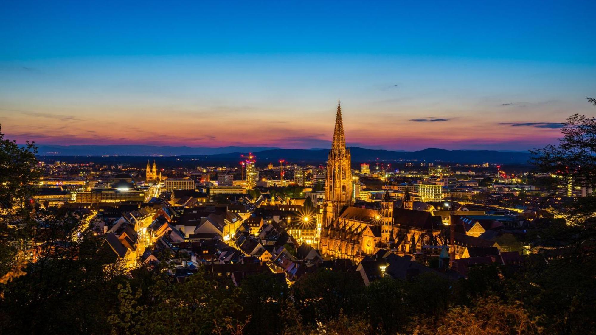 Ferienwohnung Baechle, Sehr Zentral Freiburg im Breisgau Eksteriør billede